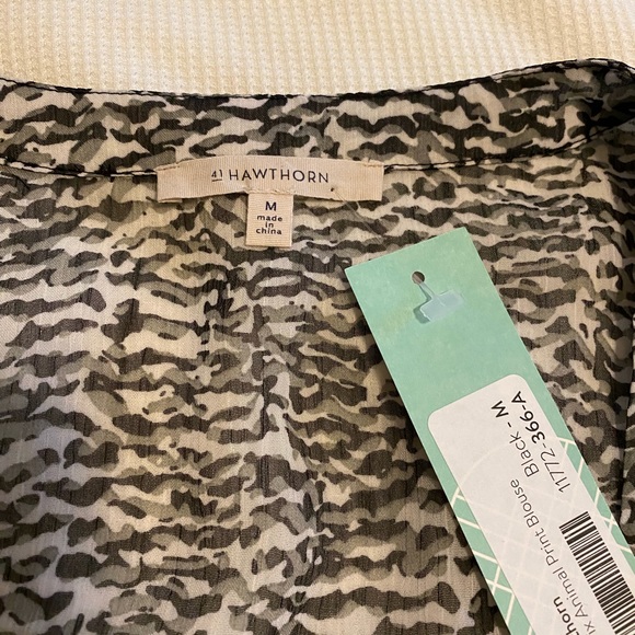 NWT ladies 41 Hawthorn He drip Animal Print sheer blouse - Picture 9 of 11